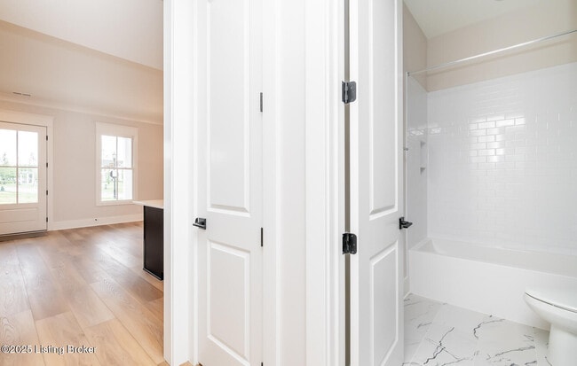 Building Photo - 6100 Passionflower Dr