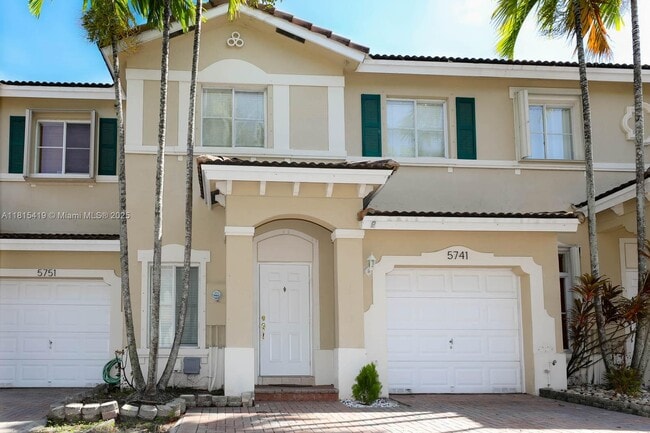 Building Photo - 5741 NW 112th Ct