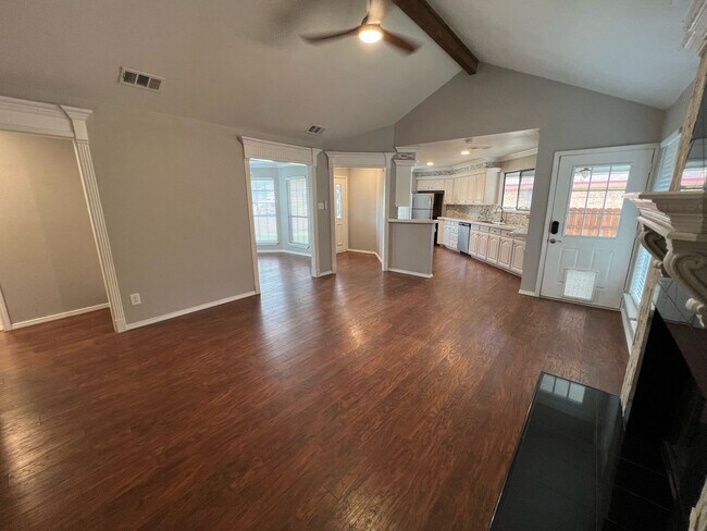 Building Photo - COMING SOON, JANUARY 10TH:  Beautifully Remodeled 3/2/2 Home, Generously updated Smart Home - For...