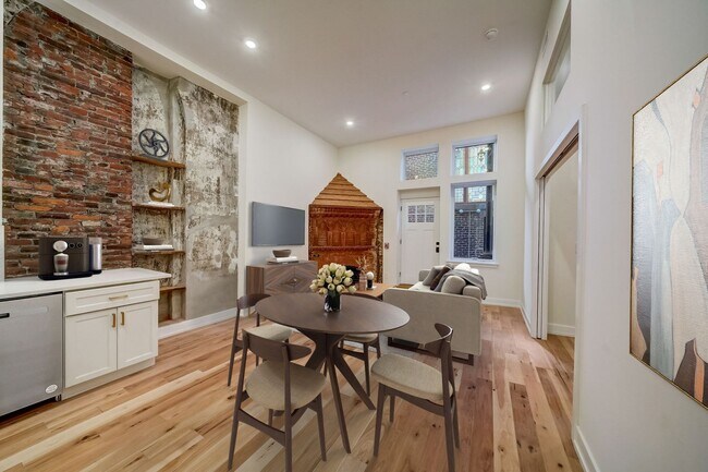 Building Photo - 620 S 8th St