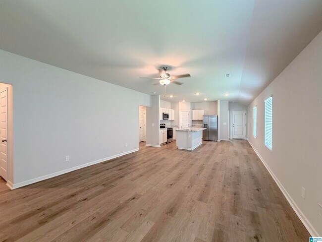 Building Photo - 132 Challenger Wy