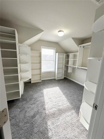 Building Photo - 4099 Two Bridge Dr