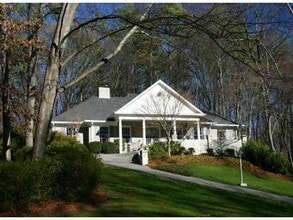 Building Photo - 4765 Paran Valley NW