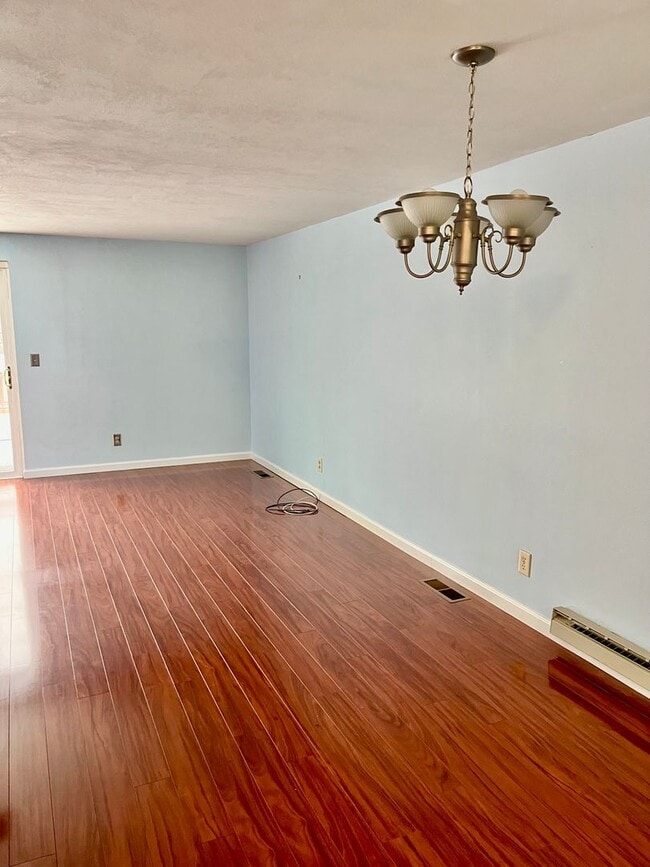 Building Photo - 8430 Fathom Dr