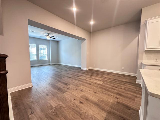 Building Photo - 2213 Palomino St