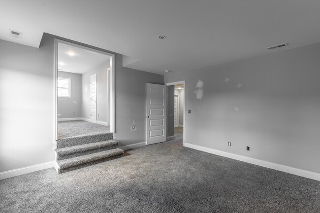 Building Photo - 5085 Oop Rd