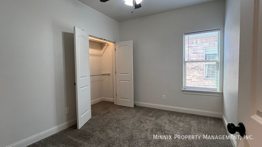 Building Photo - 1614 102nd St