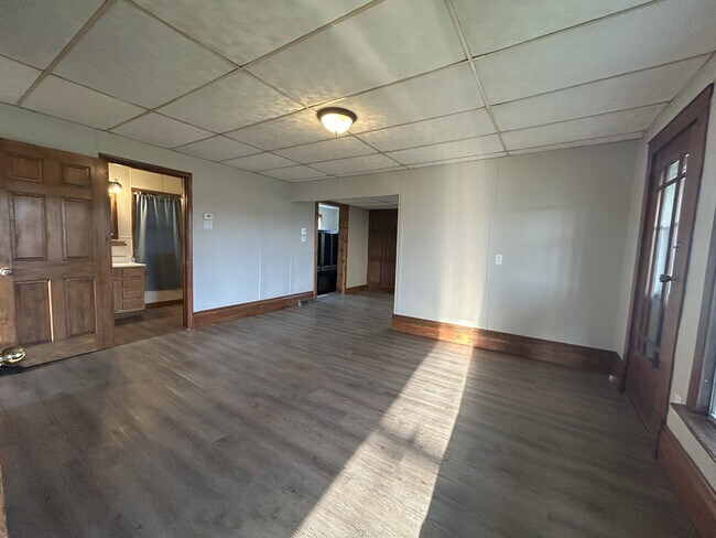 Building Photo - 6640 E Carson City Rd