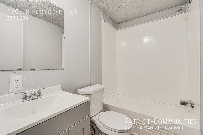 Building Photo - 1305 N Floyd St