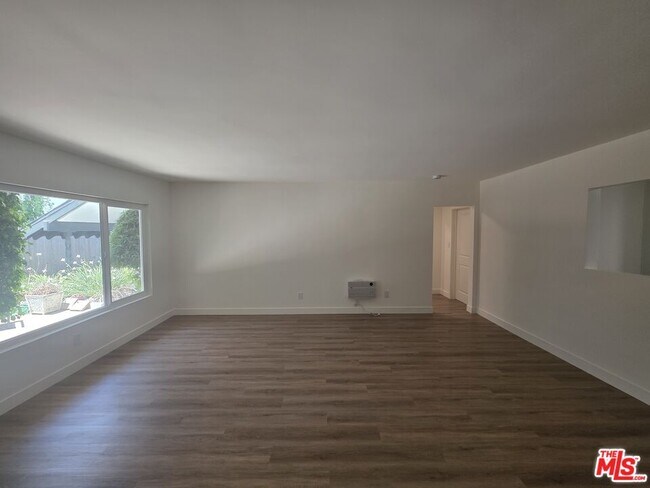 Building Photo - 25226 Loytan St