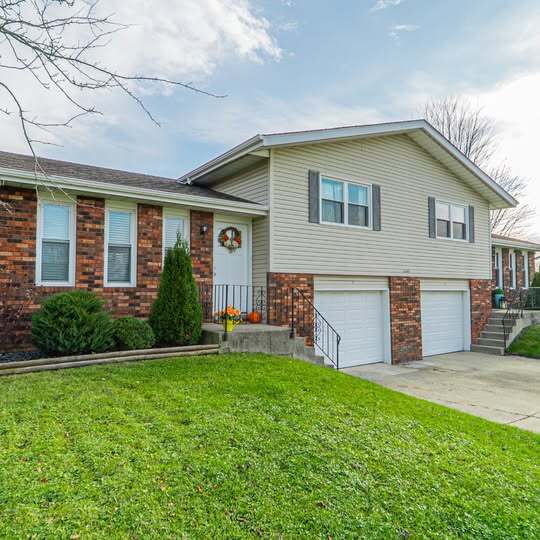 Building Photo - 11395 W 133rd Ln