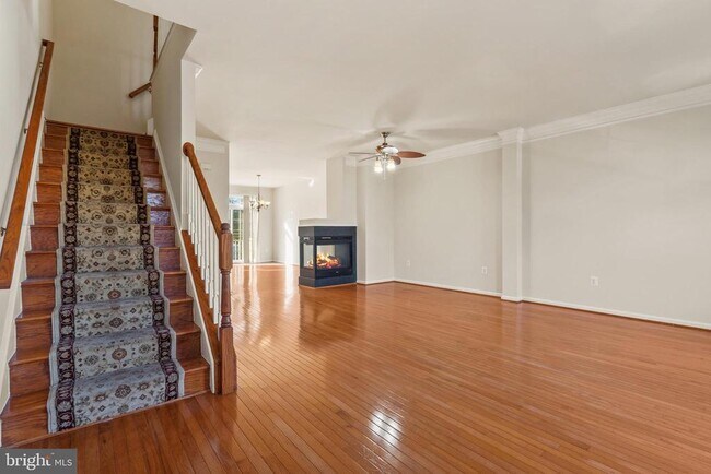 Building Photo - 4505 Henley Pl