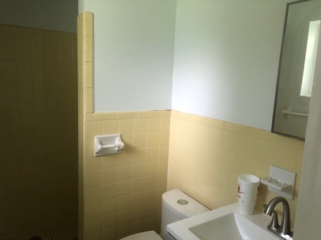 Building Photo - 1071 Blake St