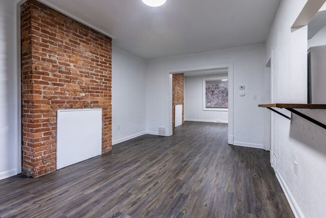 Building Photo - 1107 Arlington Ave