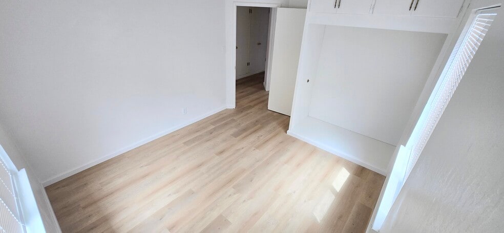 Building Photo - 4517 53rd St