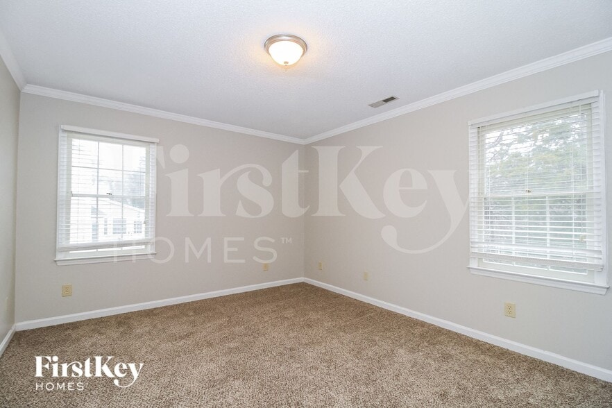 Building Photo - 4625 Bay Creek Dr