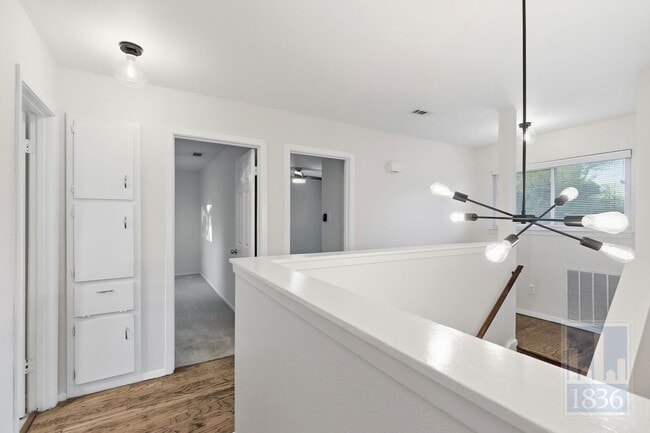 Building Photo - 7508 Elderberry Dr