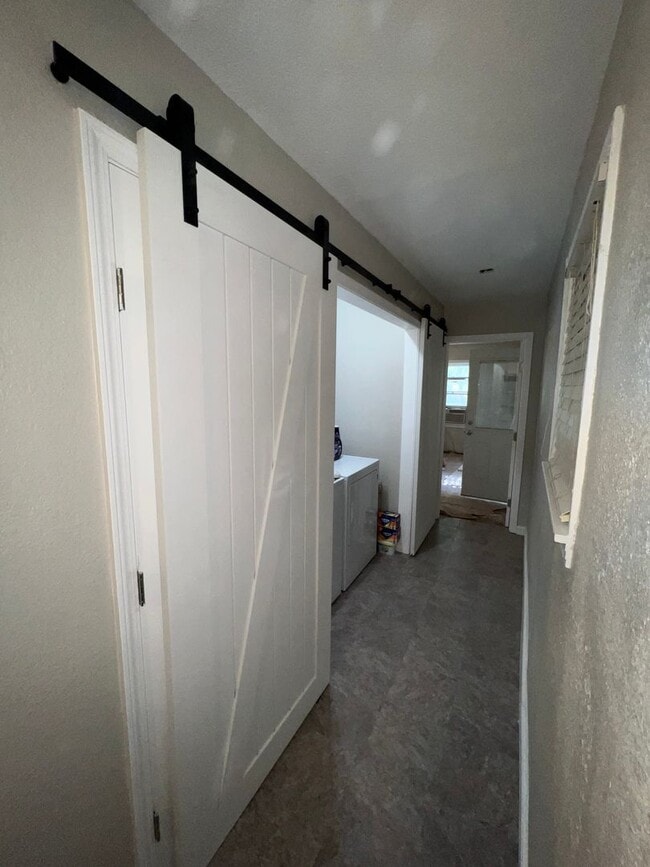 Building Photo - TECH TERRACE AREA - 3BED/3BATH NOW PRELEASING - AVAILABLE LATE JULY