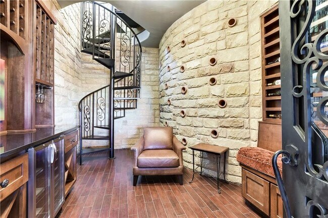 Building Photo - 4212 Serene Hills Dr
