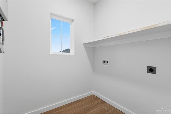 Building Photo - 17 Calle Moreno