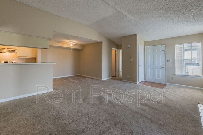 Building Photo - 4367 Thornbriar Ln