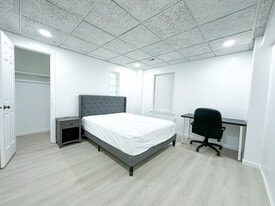 Building Photo - 5113 Ravensworth Rd