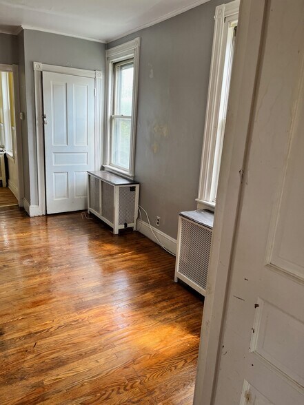 Building Photo - 4515 Comly St