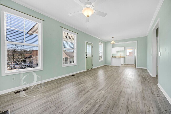 Building Photo - DOWNTOWN COLUMBIA BUNGALOW