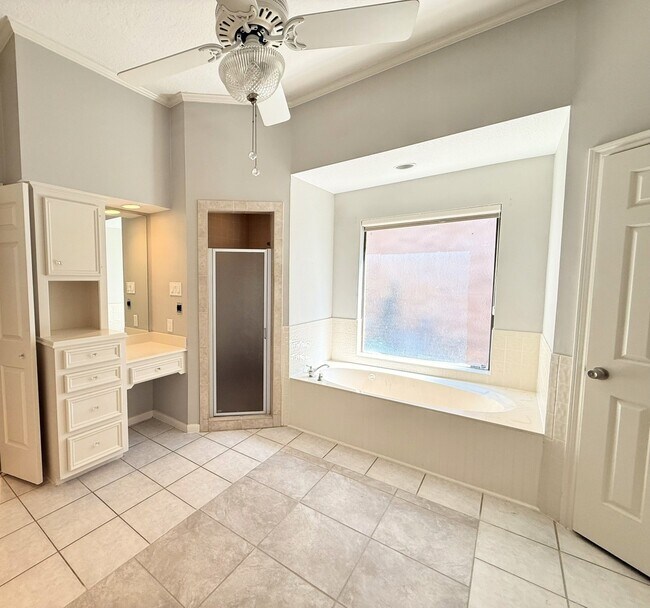 Building Photo - 2906 Deer Creek Dr