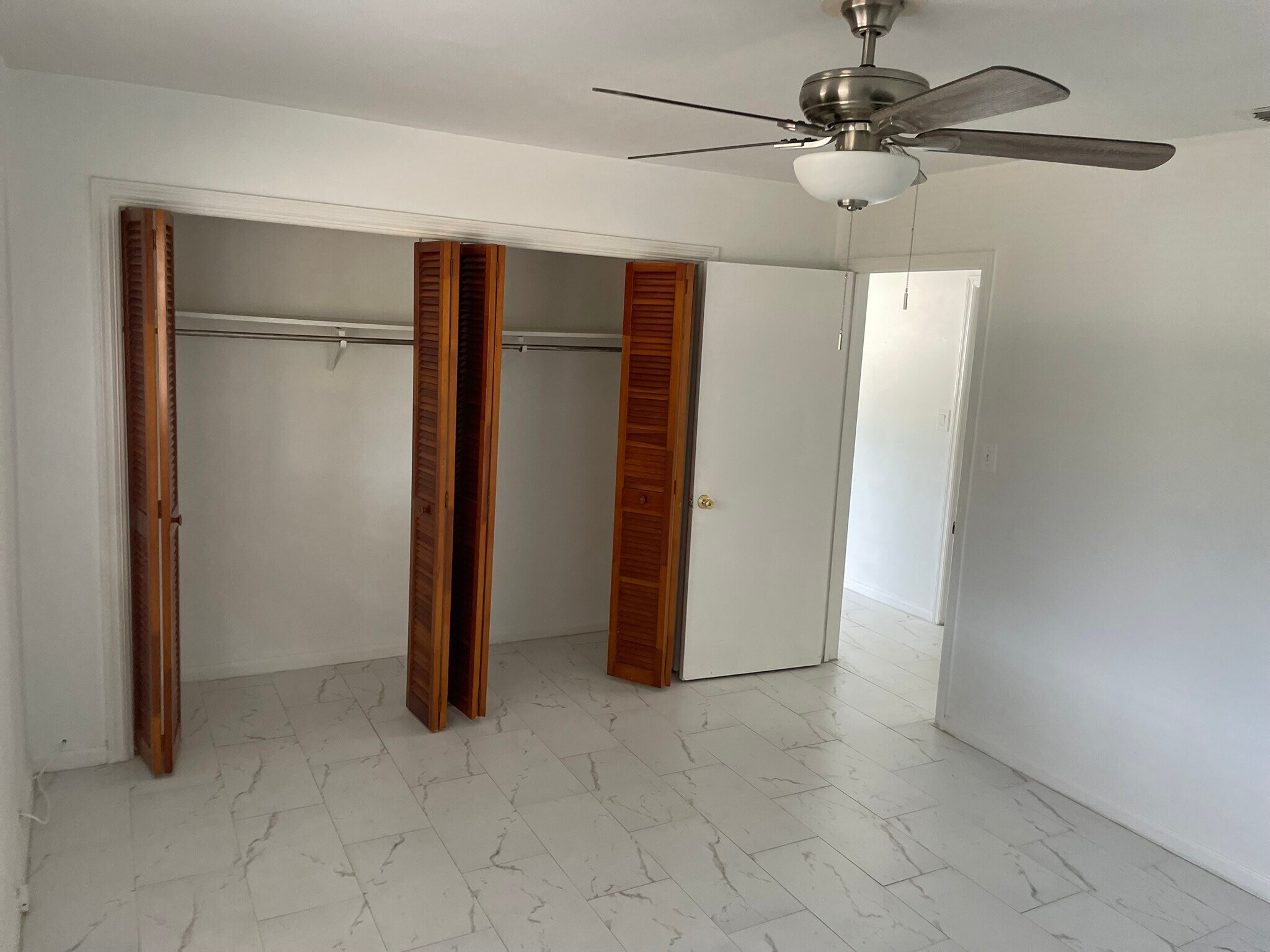 Building Photo - 627 92nd Ave N