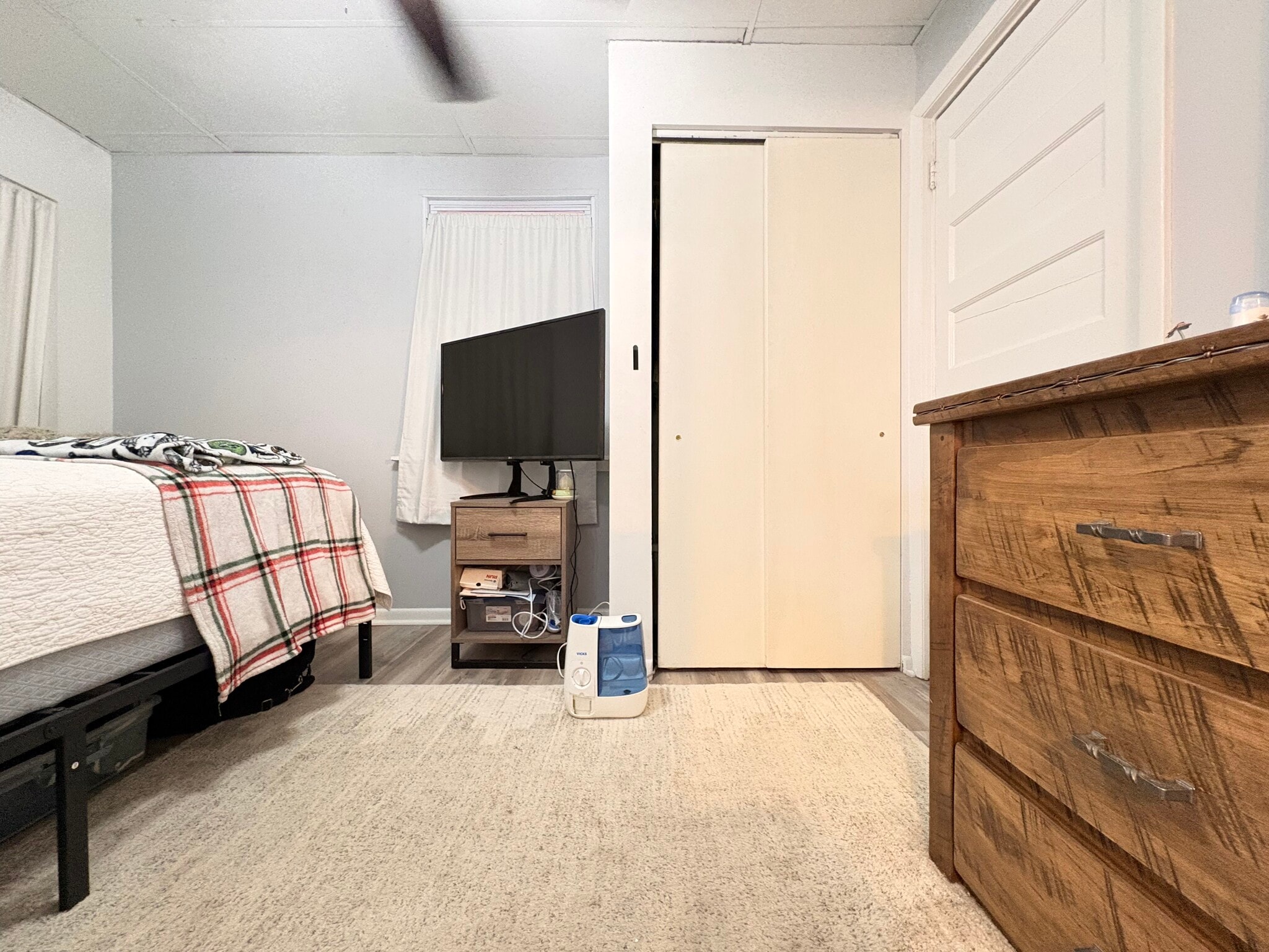 Building Photo - 5807 Hobart St