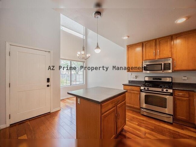 Building Photo - 7821 N 21st Ave