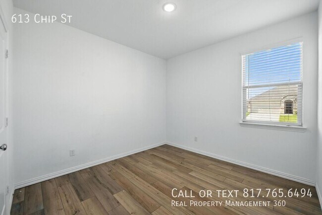 Building Photo - 613 Chip St