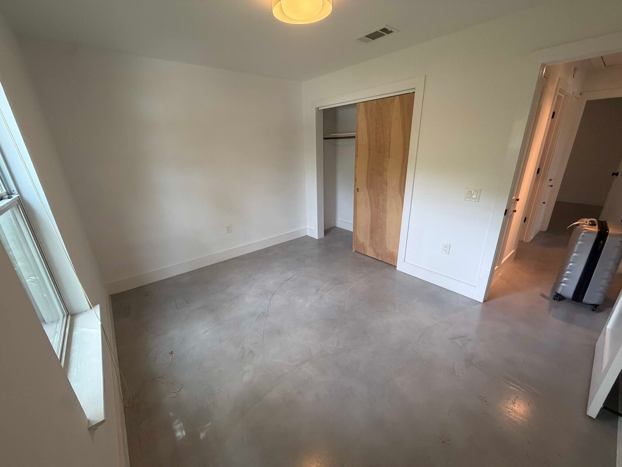 Building Photo - 400 Delmar Ave