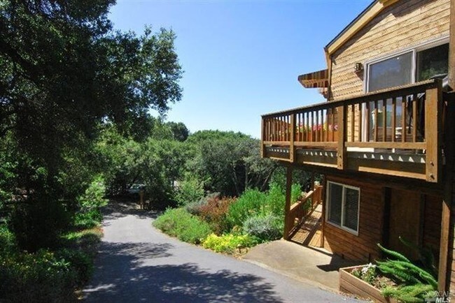 Building Photo - 17389 Gehricke Rd