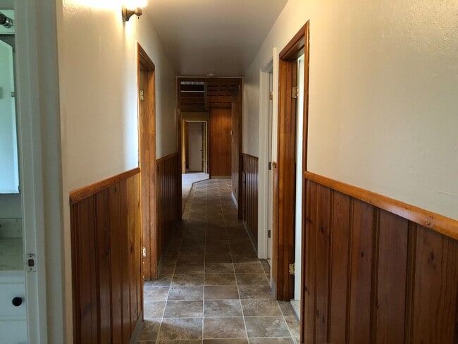 Building Photo - 1980 Sultana Dr