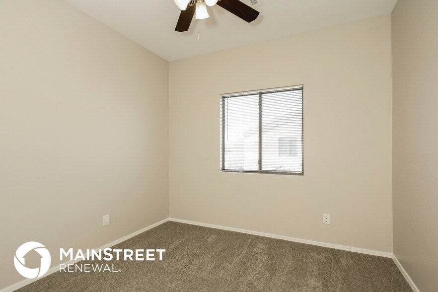 Building Photo - 22014 N 29th Dr