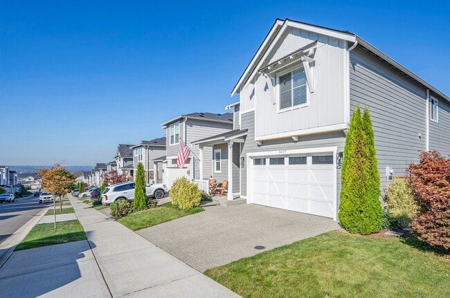 Building Photo - Newer 3-Bed Edgewood Home with A/C, Loft, ...