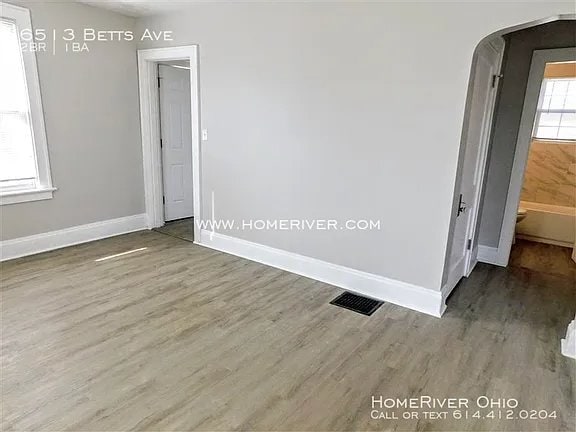 Building Photo - 6513 Betts Ave