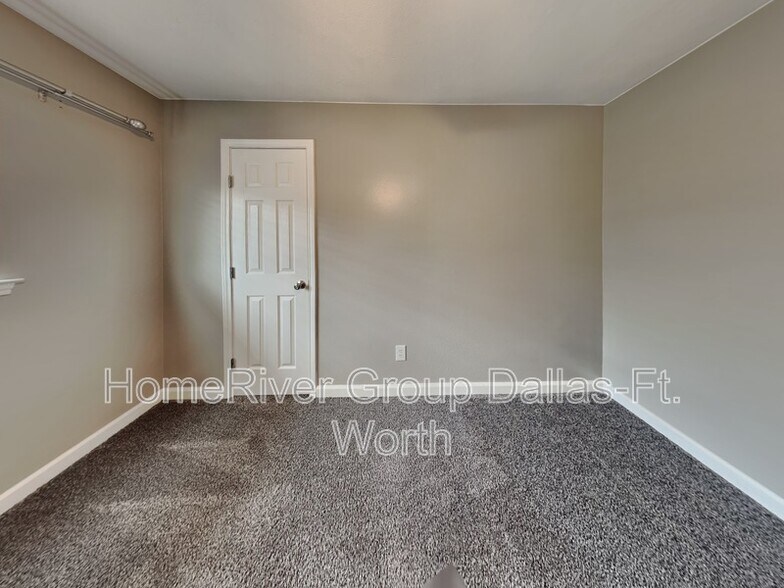 Building Photo - 600 British Ct