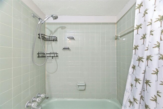 Building Photo - 8124 Omaha Cir