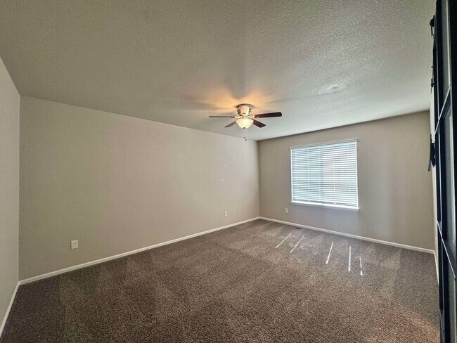 Building Photo - Newer 3 Bedroom in Banning Lewis Ranch