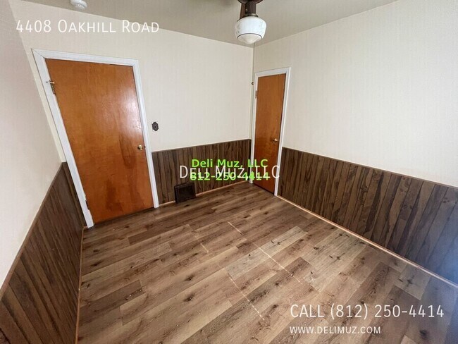 Building Photo - 4408 Oak Hill Rd