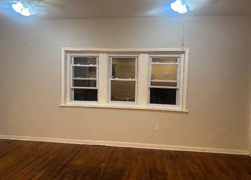 Building Photo - 5422 Chancellor St