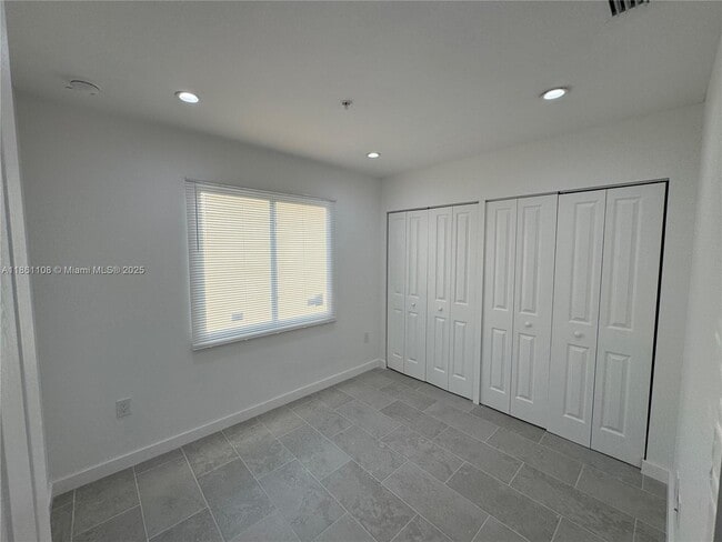 Building Photo - 2782 NW 46th St