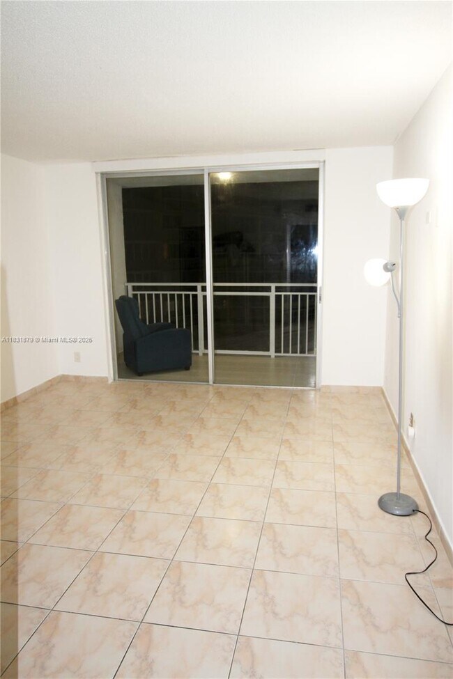 Building Photo - 1801 S Ocean Dr