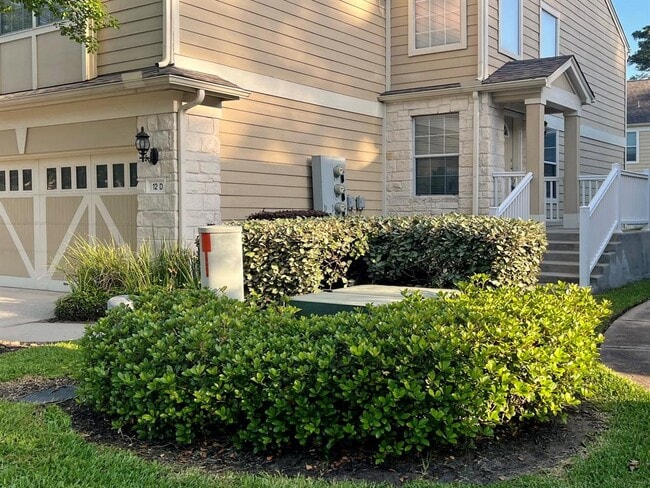 Building Photo - 13600 Breton Ridge St