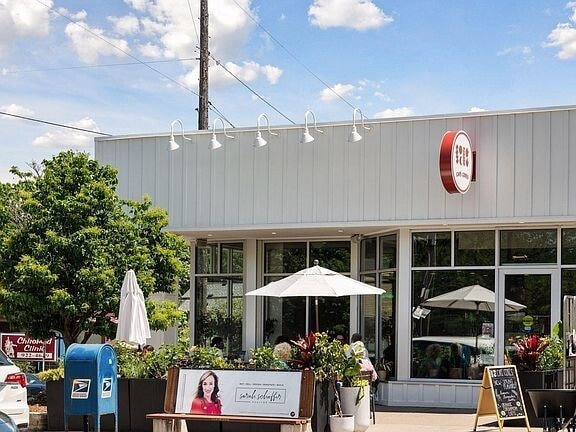 Cafe Ceres - 6122 Penn Ave S