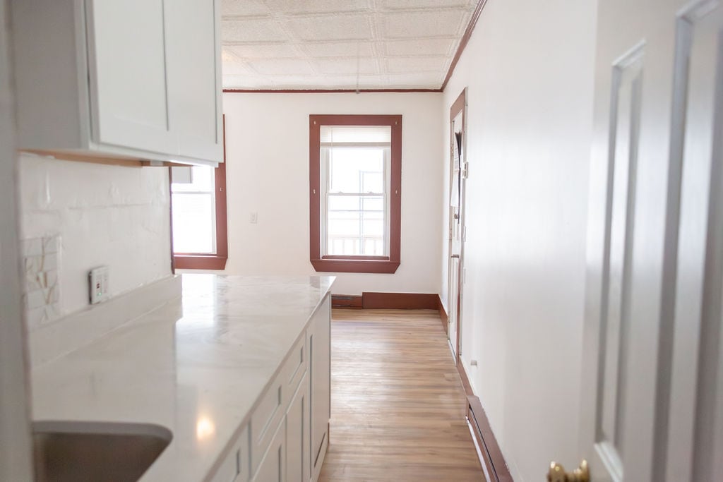 Building Photo - 367 Spruce St