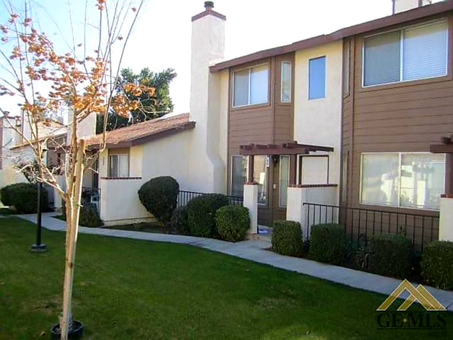 Building Photo - 4600 Beechwood St